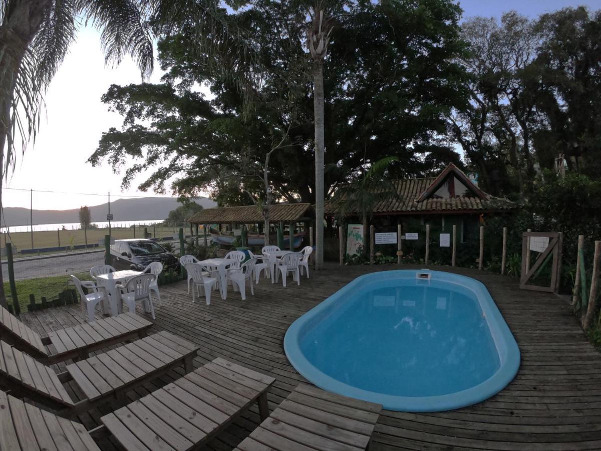 Pousada Canoa Azul Na Praia Da Ferrugem Garopaba Luaran gambar